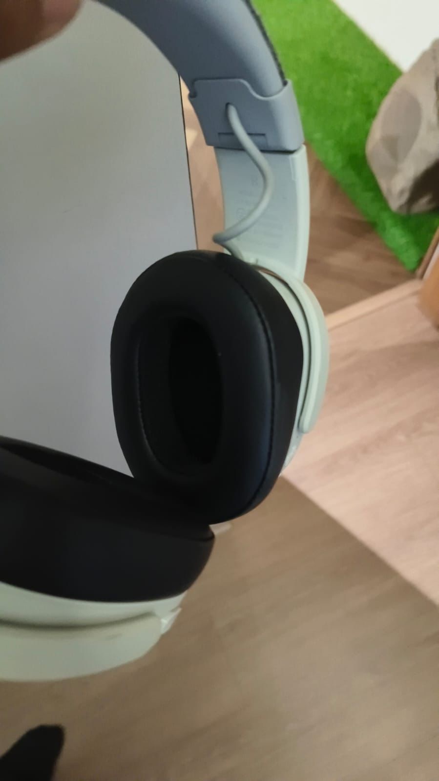 Skullcandy Crusher Over-Ear Bluetooth Headphones (PRE OWNED)