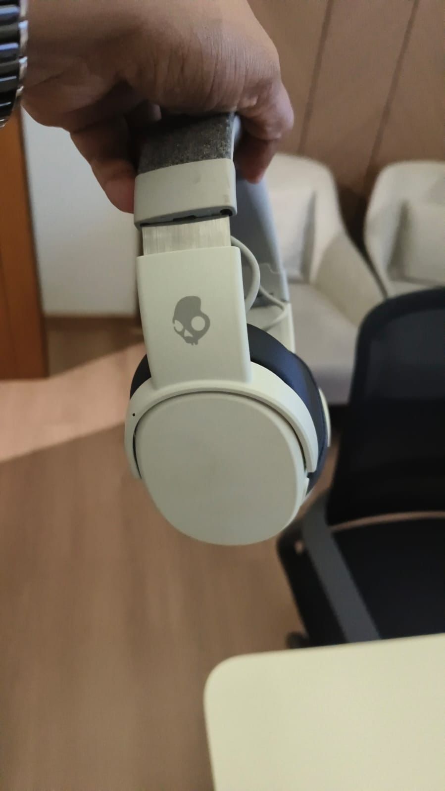 Skullcandy Crusher Over-Ear Bluetooth Headphones (PRE OWNED)